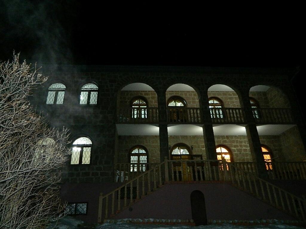 Max Hotel Gogi Alibegashvili Stepantsminda Exterior foto