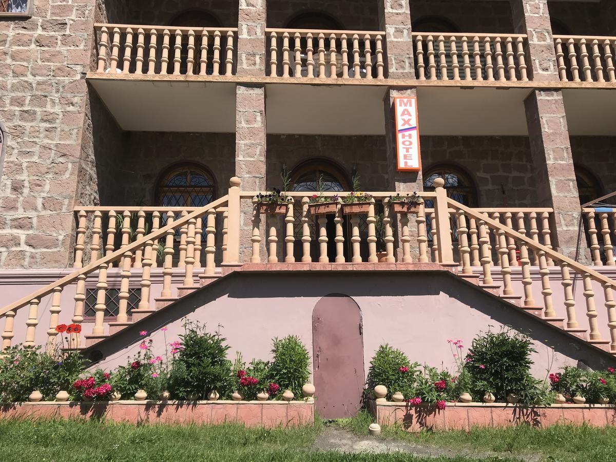 Max Hotel Gogi Alibegashvili Stepantsminda Exterior foto